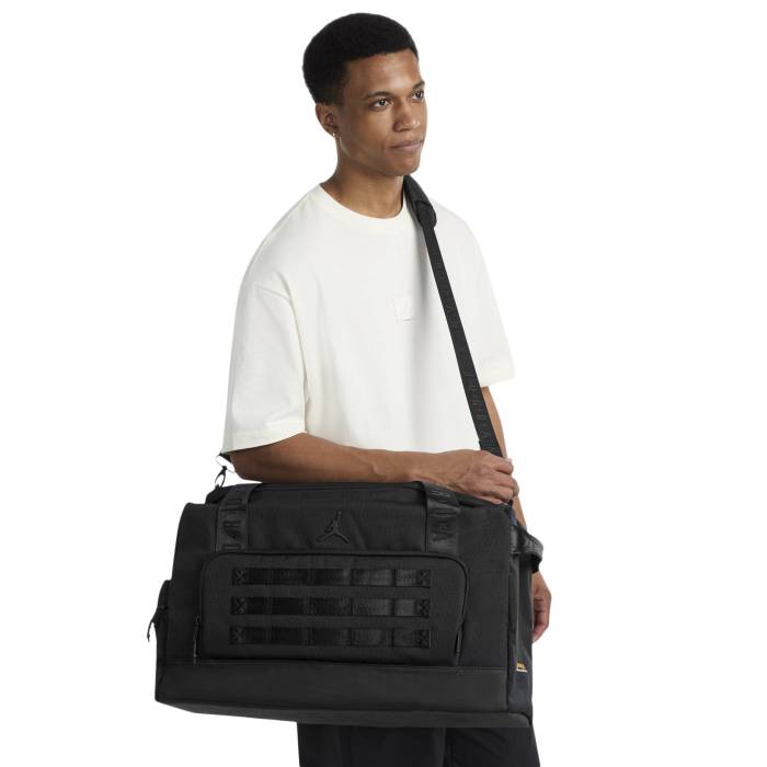 ナイキ ジョーダン Jordan 【 Collectors Duffel Adult Black 】 ダッフル ユニ一発やる 黒いこと 黒いこと