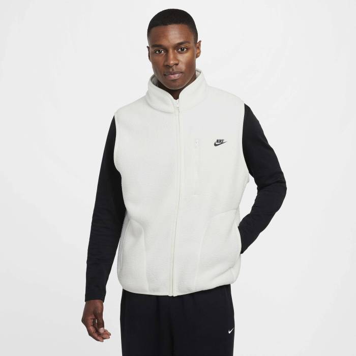 ナイキ Nike 【 Club Seasonal Winterized Vest Men's Sail/Black 】 クラブ ベスト メンズ 黒色 ブラック