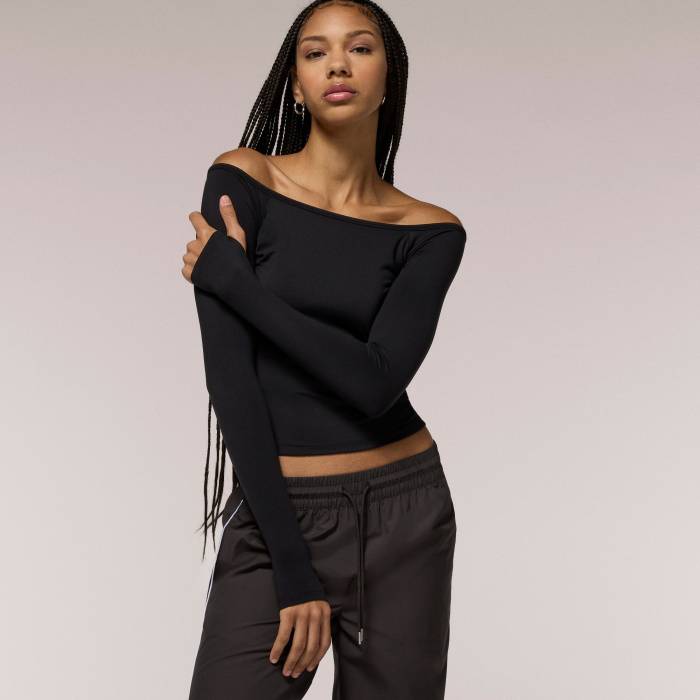 Cozi 【 Yuli Off Shoulder Smoothing Top Women\u0027s Black 】 レディース 黒いこと 黒いこと