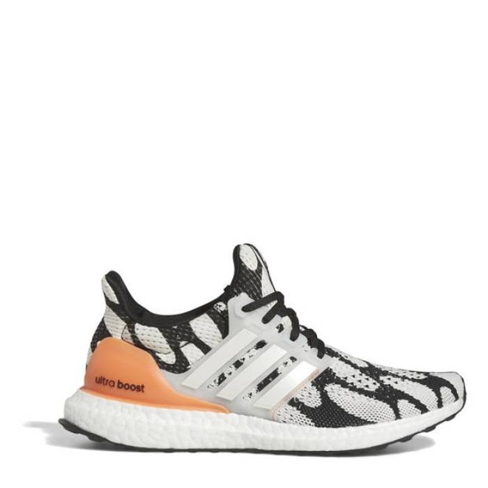 アディダス Adidas 【 Everyday Neutral Road Running Shoes Women Cblk/Cwh/Scor 】 シューズ 運動すること靴 レディース