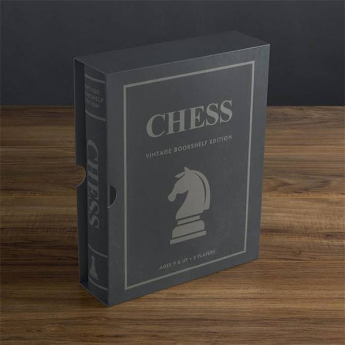 Hasbro 【 Chess Vintage Bookshelf Edition Unisex Vint Bshelf 】 vintage ビンテージ・ヴィンテージ ユニ一発やる