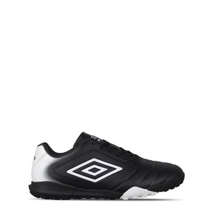 アンブロ Umbro 【 Calcio Astro Turf Football Trainers Men Black/White 】 ターフ フットボール シューズ スニーカー メンズ 黒色 ブラック 白色 ホワイト