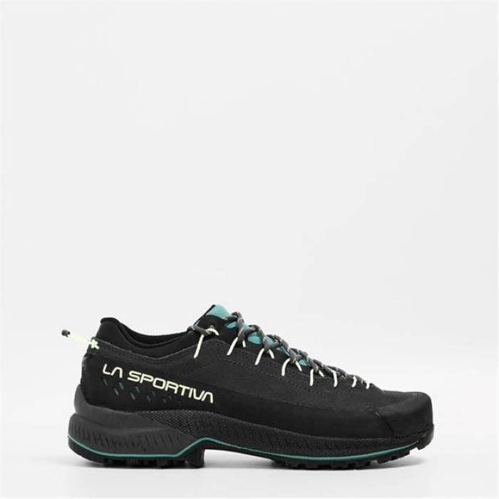 スポルティバ La Sportiva 【 Waterproof Trekking Shoes Women Carbon Zest 】 シューズ 運動すること靴 レディース 炭素