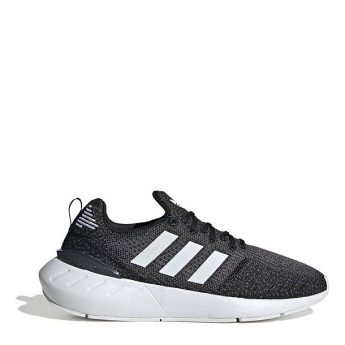 アディダス Adidas 【 Swift Run 22 Shoes Womens Women Blk/Wht/Gry 】 Swift 幽客 シューズ 運動すること靴 レディース レディース