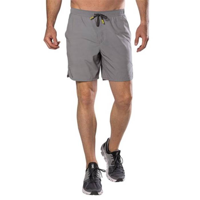 ネイサン Nathan 【 Performance Running Shorts Men Monument Grey 】 演奏 さる股引き メンズ 薄墨色 薄墨色
