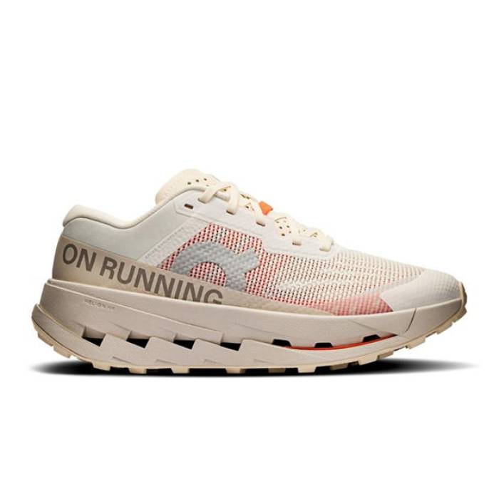 オン On 【 Cloudultra Off-Road Trail Running Shoes Women Ivory Pearl 】 シューズ 運動すること靴 レディース 象牙色 パール