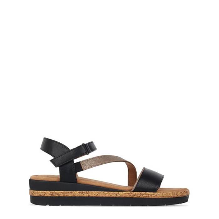 Slazenger 【 Sandals Womens Women Black/Gold 】 サンダル レディース レディース 黒色 ブラック ゴールド
