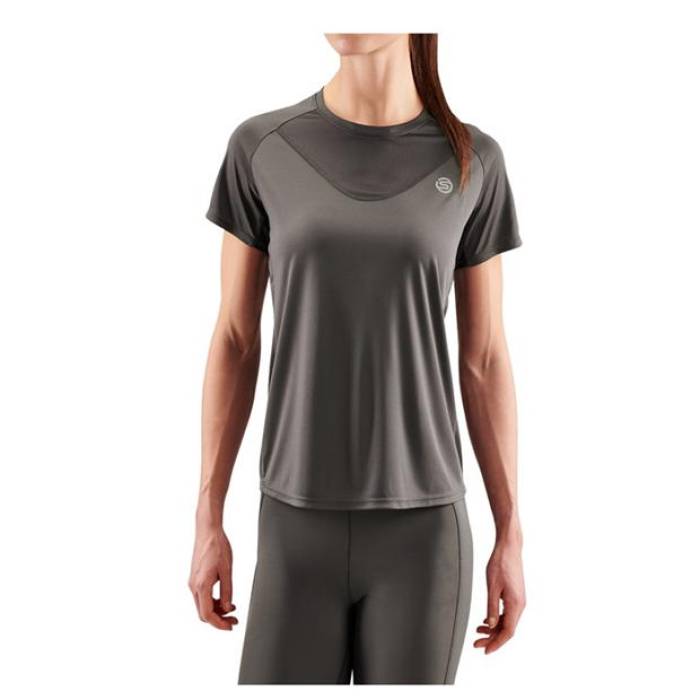 スキンズ Skins 【 Short-Sleeve Performance Gym Top Women Charcoal 】 パフォーマンス レディース チャコール