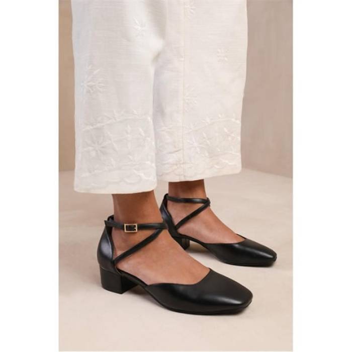 Wheres That From 【 Low Ankle Strap Block Heels Women Black 】 ストラップ レディース 黒色 ブラック