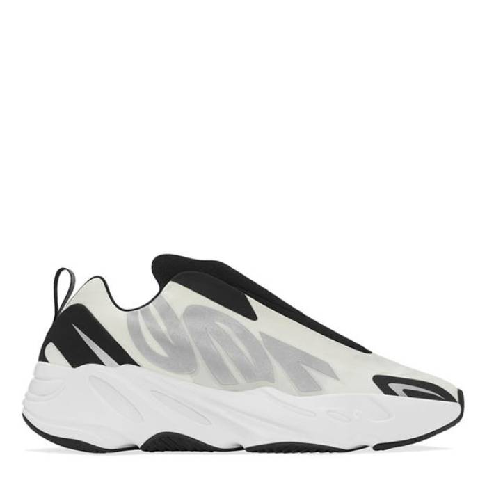 イージー Yeezy 【 700 Mnvn Sustainability Sneakers Men Analog 】 メンズ 32,305円