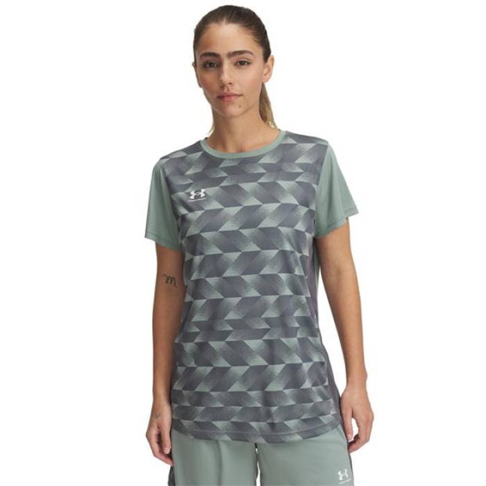 アンダーアーマー Under Armour 【 Challenger Print Short-Sleeve Performance T-Shirt Women Silica Green 】 パフォーマンス Tシャツ レディース green 緑・グリーン