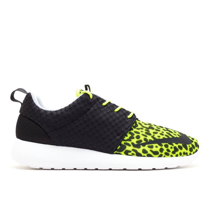 ナイキ Nike 【 Rosherun Fb \u0027Leopard\u0027 Men Volt/Black-White 】 置き目シラン メンズ