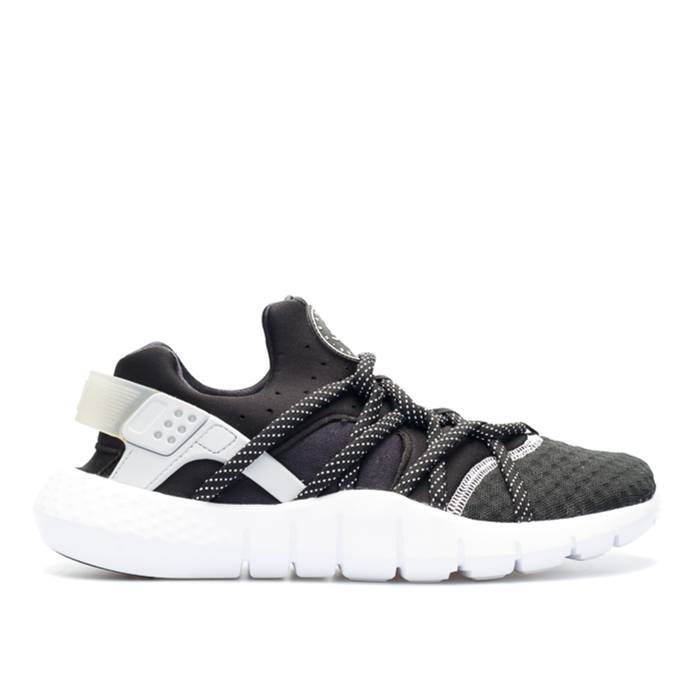 ナイキ Nike 【 Huarache Nm 'Black' Men Black/White-Black 】 Huarache ハラチ メンズ 黒色 ブラック｜スニケス 59,100円