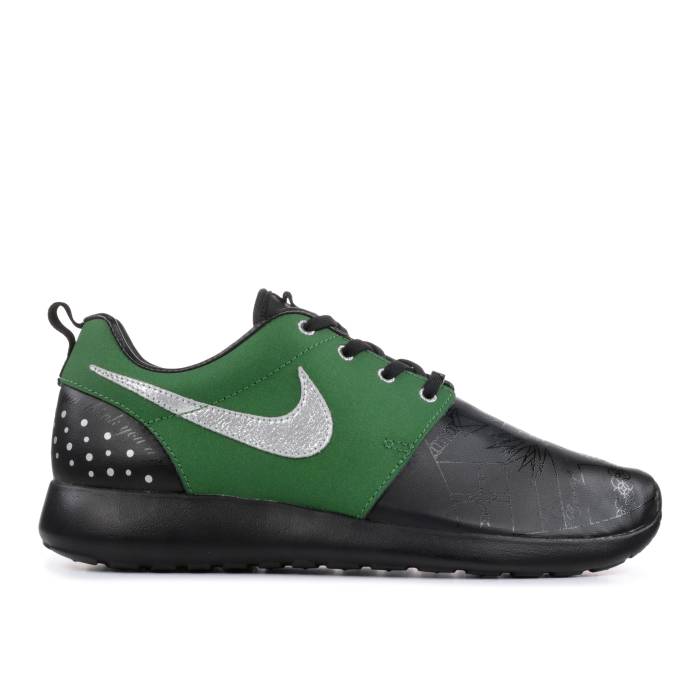 ナイキ Nike 【 Roshe Run ガウス \u0027Doernbecher\u0027 Youth Black/Frtrss Green-Mtllc Slvr 】 幽客 御坊っちゃん キッズ 黒いこと 黒いこと
