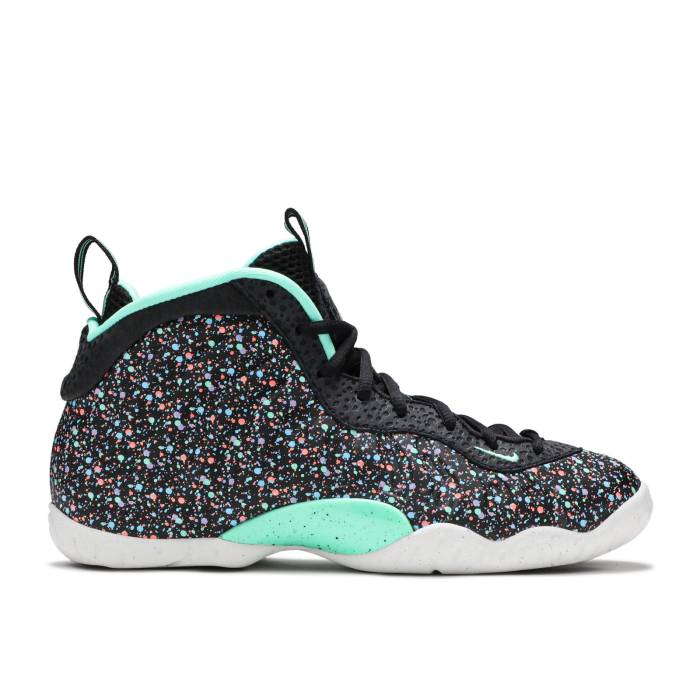 ナイキ Nike 【 Little Posite One 'Easter' Youth Black/Green Glow-Blue Lagoon 】 キッズ ベビー マタニティ キッズファッション 靴 スニーカー ジュニア キッズ 黒色 ブラック green 緑・グリーン画像