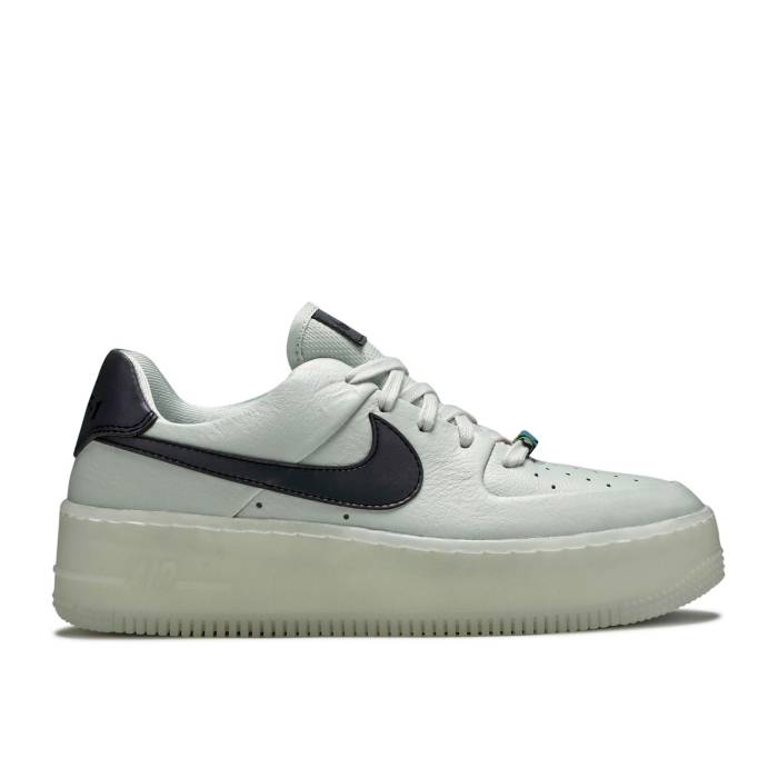 ナイキ Nike 【 Wmns Air Force 1 Sage Low Lx \u0027Spruce Aura\u0027 Women Spruce Aura/Blank White 】 レディース 佇まい 白いこと 白いこと