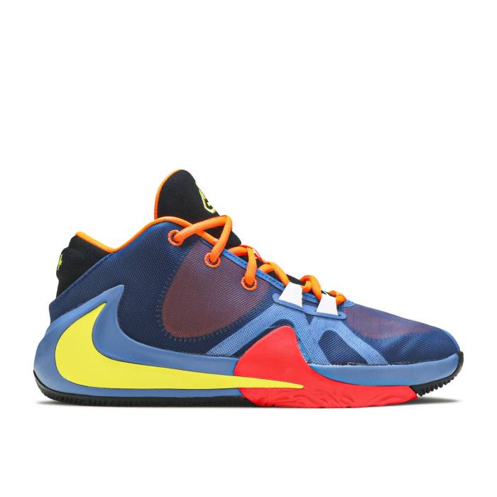 ナイキ Nike 【 Zoom Freak 1 ガウス \u0027Roots\u0027 Youth Total Orange/Dynamic Yellow/Black 】 望遠レンズ 御坊っちゃん キッズ orange 橙・オレンジ色 活動的 yellow 黄味がかった・黄色 黒いこと 黒いこと