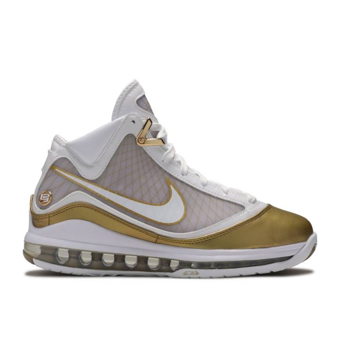 ナイキ Nike 【 Air Max Lebron 7 Qs ガウス \u0027China Moon\u0027 2020 Youth White/White/Metallic Gold 】 マックス Lebron レブロン 御坊っちゃん キッズ 白いこと 白いこと ゴールド キッズ・ベビー・マタニティ-スニーカー-キッズファッション