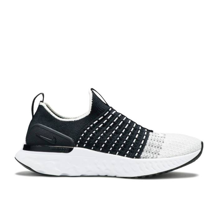 ナイキ Nike 【 Wmns React Phantom Run Flyknit 2 'Black White' Women Black/White 】 リアクト ラン フライニット レディース 黒色 ブラック 白色 ホワイト|スニケス