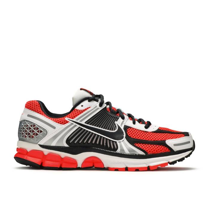 ナイキ Nike 【 Air Zoom Vomero 5 Se \u0027Bright Crimson\u0027 2020 Men Bright Crimson/Glacier Ice/Metallic Silver/Black 】 望遠レンズ メンズ クリムゾン Silver しろがね色・しろがね色 黒いこと 黒いこと