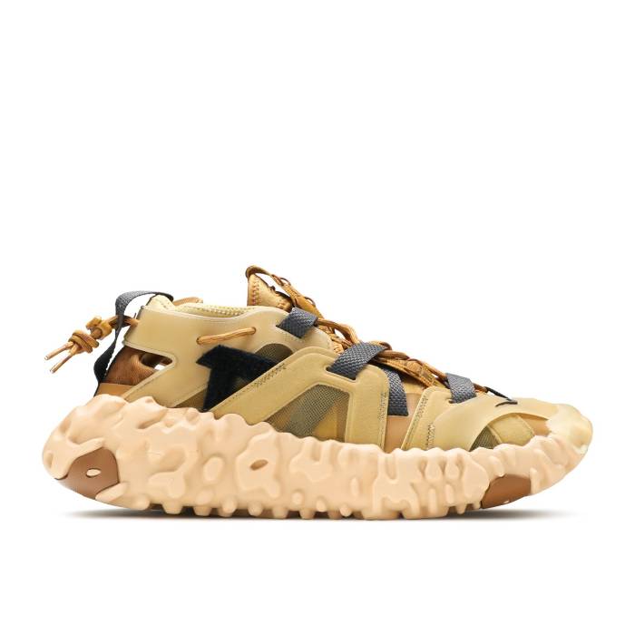 ナイキ Nike 【 Ispa Overreact Sandal \u0027Club Gold\u0027 Men Club Gold/Wheat/Thunder Grey/Thunder Grey 】 メンズ 野球クラブ ゴールド ウィート サンダー 薄墨色 薄墨色