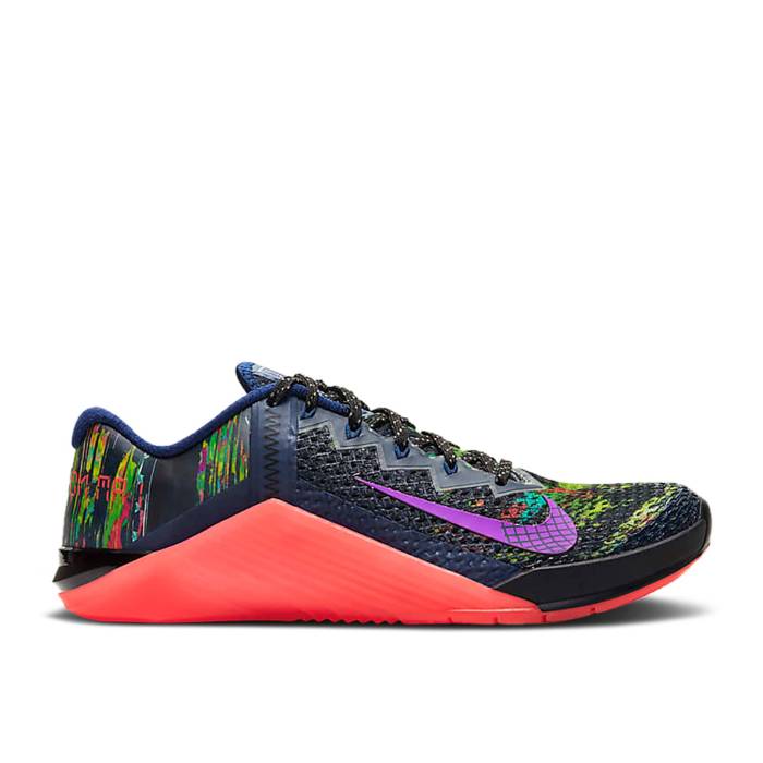 ナイキ Nike 【 Wmns Metcon 6 Amp \u0027I アメリシウム Not A Robot\u0027 Women Blue Void/Flash Crimson/Flat Silver/Vivid Purple 】 アンプリファイアー レディース 青み 青色 クリムゾン Silver しろがね色・しろがね色 Purple 紫・パープル