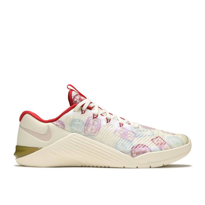 ナイキ Nike 【 Metcon 5 Amp 'Passport 2020' Men Sail/Metallic Gold/Gym Red 】 アンプ メンズ ゴールド Red 赤・レッド