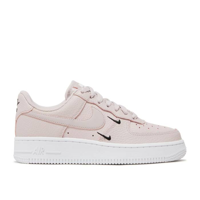 ナイキ Nike 【 Wmns Air Force 1 \u002707 Essential \u0027Platinum Violet\u0027 Women Platinum Violet/Platinum Violet/Black 】 レディース Platinum プラチナム 紫・相撲取り草 黒いこと 黒いこと