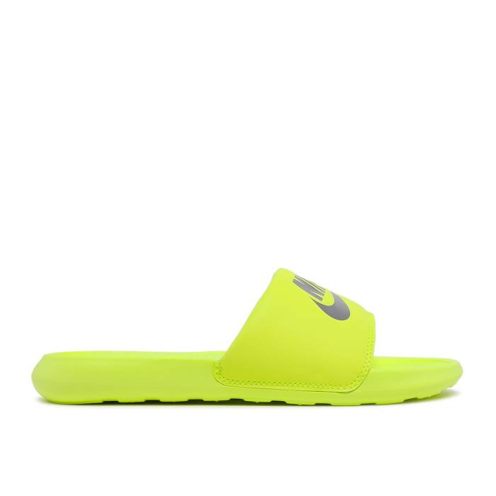 ナイキ Nike 【 Victori One Slide \u0027Volt Chrome\u0027 Men Volt/Volt/Chrome 】 Slide サンダル メンズ