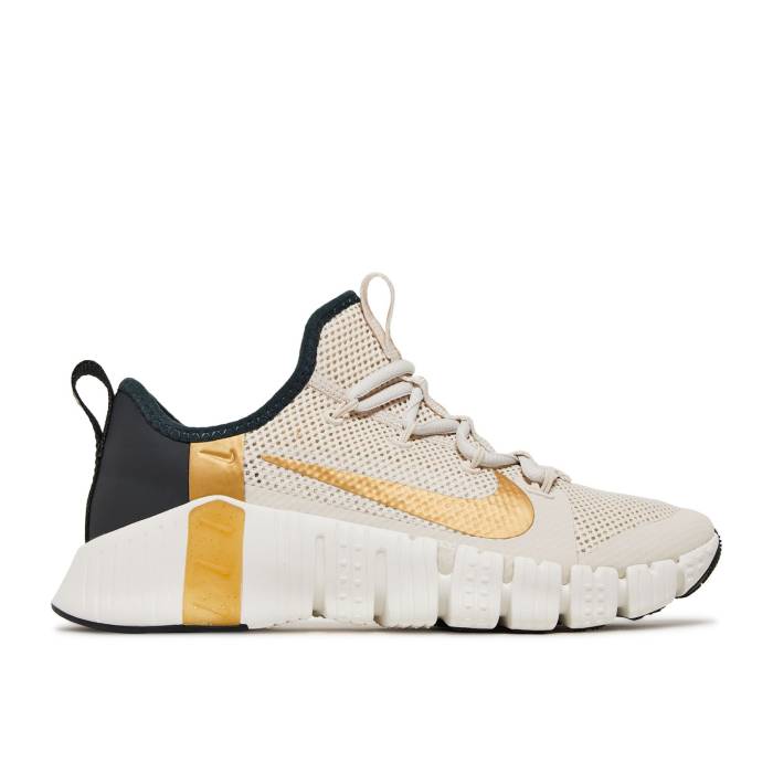 ナイキ Nike 【 Wmns Free Metcon 3 'Light Orewood Brown' Women Light Orewood Brown/Dark Smoke Grey/Metallic Gold 】 フリー レディース 茶色 ブラウン 灰色 グレー ゴールド|スニケス