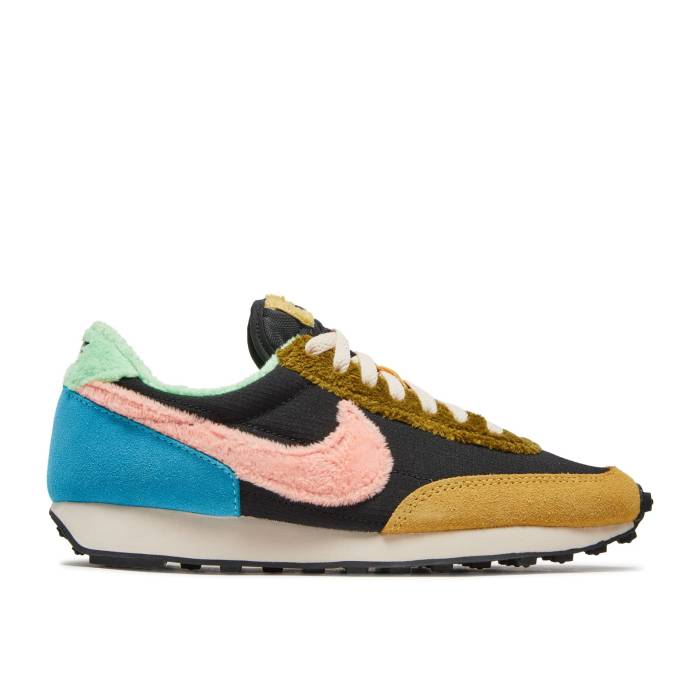ナイキ Nike 【 Wmns Daybreak \u0027Fur Pack - Guava Ice Atomic Pink\u0027 Women Black/Baltic Blue/Guava Ice/Atomic Pink 】 レディース 黒いこと 黒いこと 青み 青色 pink サクラ色