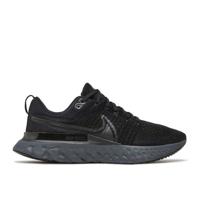 ナイキ Nike 【 React Infinity Run Flyknit 2 \u0027Triple Black\u0027 Men Black/Black/Iron Grey/Black 】 リアクト 幽客 飛球編み物 メンズ 黒いこと 黒いこと 薄墨色 薄墨色