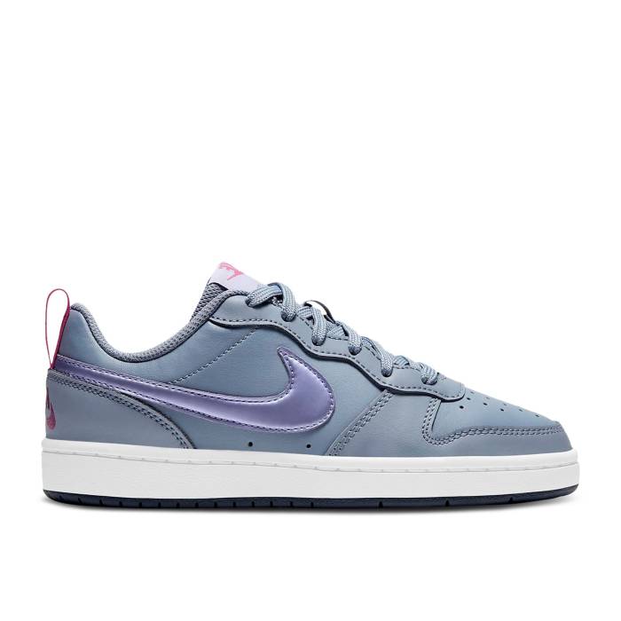 ナイキ Nike 【 Court Borough Low 2 ガウス \u0027Ashen Slate\u0027 Youth Ashen Slate/Fireberry/Thunder Blue/Purple Pulse 】 厚地の外套 御坊っちゃん キッズ サンダー 青味 青み Purple 紫・パープル