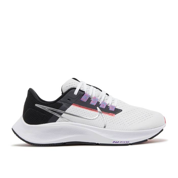 ナイキ Nike 【 Wmns Air Zoom Pegasus 38 \u0027White Metallic Silver\u0027 Women White/Black/Flash Crimson/Metallic Silver 】 望遠レンズ ペガサス レディース 白いこと 白いこと 黒いこと 黒いこと クリムゾン Silver しろがね色・しろがね色
