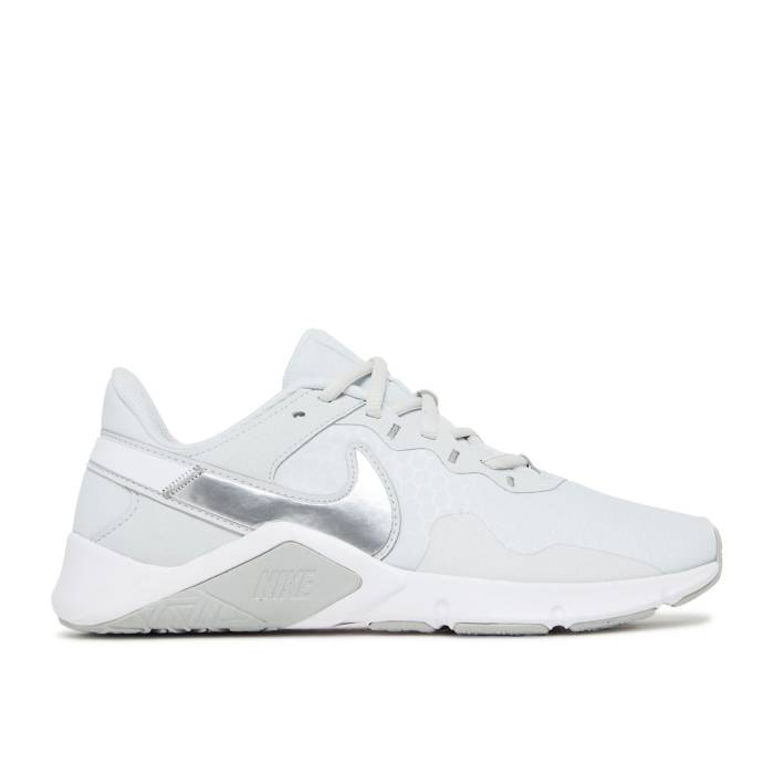 ナイキ Nike 【 Wmns Legend Essential 2 \u0027Photon Dust Metallic Silver\u0027 Women Photon Dust/White/Grey Fog/Metallic Silver 】 Legend 言い伝え レディース 白いこと 白いこと 薄墨色 薄墨色 Silver しろがね色・しろがね色