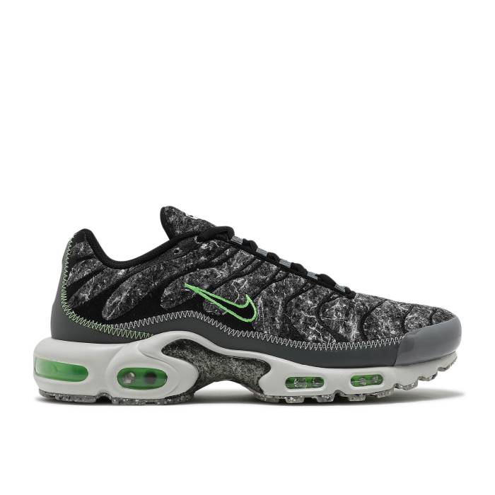 ナイキ Nike 【 Air Max Plus Essential 'Crater - Electric Green' Men Black/Smoke Grey/Light Bone/Electric Green 】 マックス メンズ 黒色 ブラック 灰色 グレー green 緑・グリーン｜スニケス