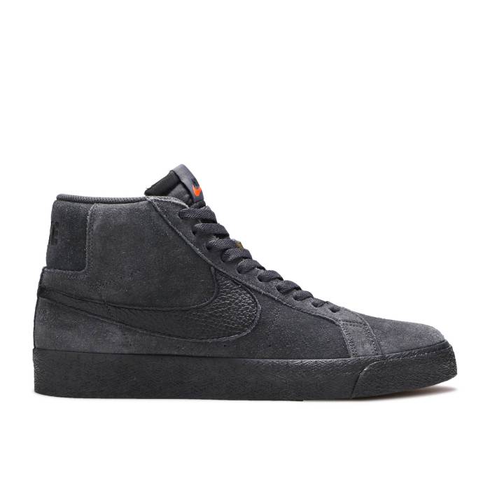 ナイキ Nike 【 Zoom Blazer Mid Iso Sb \u0027Orange Label - Dark Smoke Grey\u0027 Men Dark Smoke Grey/Black/Dark Smoke Grey 】 望遠レンズ ブレイザー ミッド エスビー メンズ 薄墨色 薄墨色 黒いこと 黒いこと