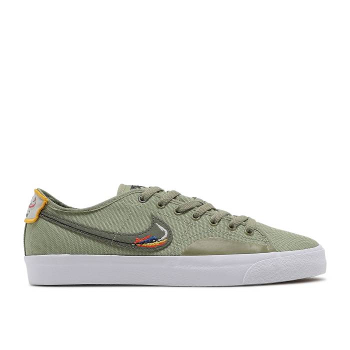 ナイキ Nike 【 Daan Van Der Linden X Blazer Court Sb \u0027Dusty Olive\u0027 Men Dusty Olive/Light Bone/Navy/Medium Olive 】 ブレイザー 厚地の外套 エスビー メンズ olive オリーブ 紺色 米国海軍
