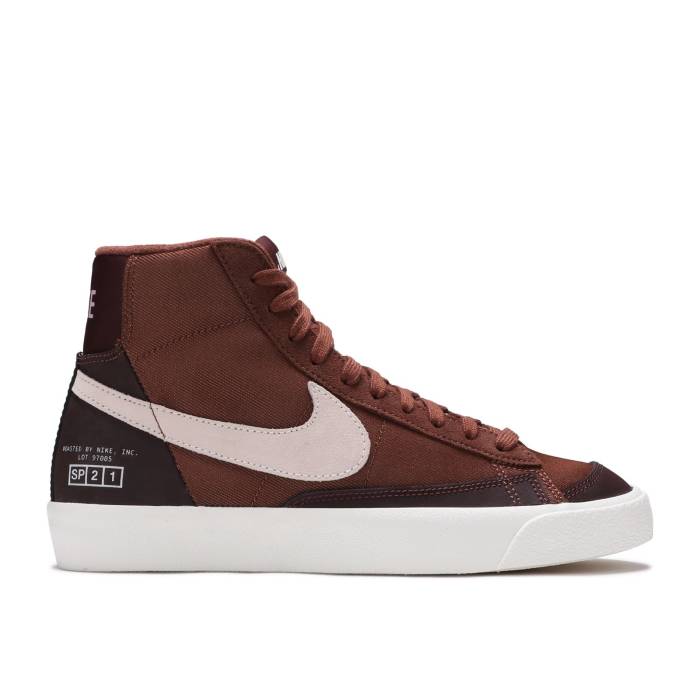 ナイキ Nike 【 Wmns Blazer Mid \u002777 \u0027Coffee\u0027 Women Fauna Brown/Pale Ivory/Mahogany/Grain 】 ブレイザー ミッド レディース 赤銅色 赤銅色 象牙色