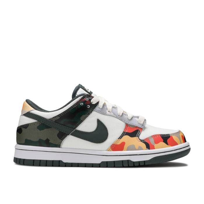 ナイキ Nike 【 Dunk Low Se Gs 'Sail Multi-Camo' Youth Sail/Vintage Green/Total Orange/White 】 ダンク ジュニア キッズ vintage ビンテージ・ヴィンテージ green 緑・グリーン orange 橙・オレンジ 白色 ホワイト|スニケス