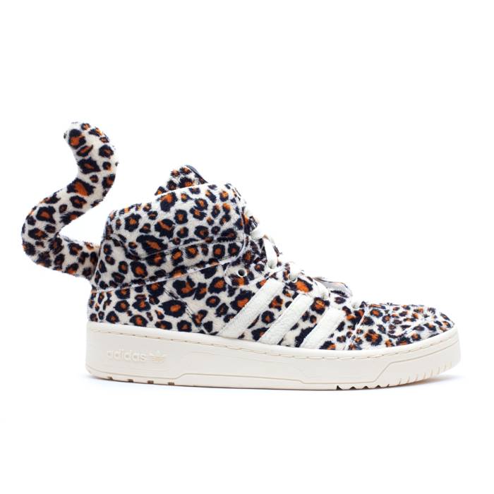 アディダス Adidas 【 Jeremy Scott Leopard Tail 'Sandstorm' Men Sand Storm/Dark Sand/Black 】 ジェレミー ヒョウ柄 レオパード メンズ 砂色・サンド 黒色 ブラック｜スニケス