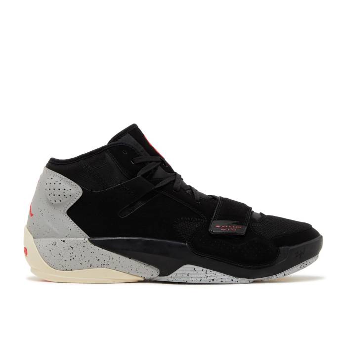 ナイキ　エアジョーダン Air Jordan 【 Jordan Zion 2 'Black Cement' Men Black/Siren Red/Black/Light Smoke Grey 】 メンズ 黒色 ブラック Red 赤・レッド 灰色 グレー｜スニケス