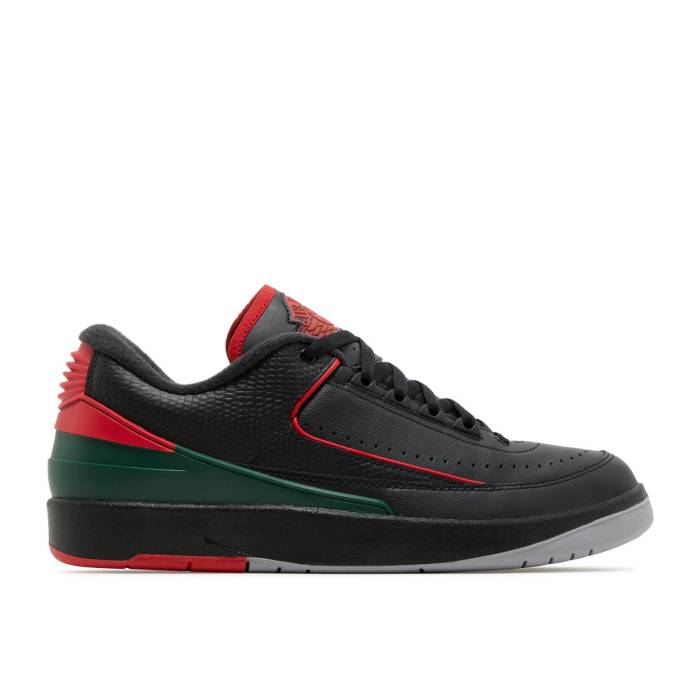 ナイキ エアジョーダン Air Jordan 【 Jordan 2 Retro Low Christmas Men Black/Fire Red/Fir/Cement Grey 】 レトロ メンズ 黒色 ブラック ファイア Red 赤・レッド 灰色・シメント 灰色 グレー