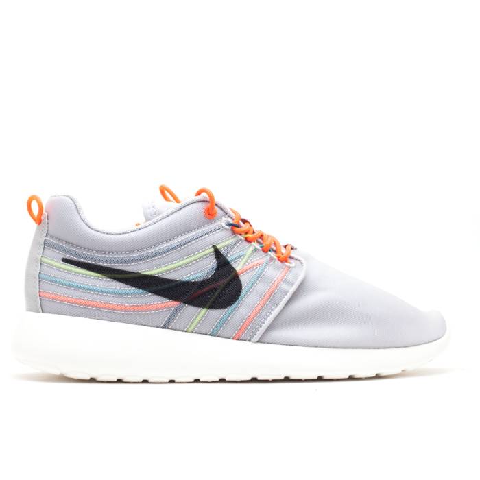 ナイキ Nike 【 Rosherun Dyn Fw Qs \u0027Strate Grey\u0027 Men Strt Grey/Blk-Ttl Crmsn-塩素 Gry 】 置き目シラン メンズ 薄墨色 薄墨色 靴-メンズ靴-スニーカー