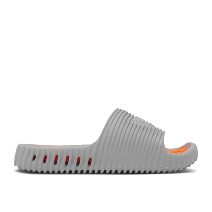 アディダス Adidas 【 Adilette 25 Slide \u0027Grey Solar Orange\u0027 Men Grey Two/Grey Two/Solar Orange 】 アディレッタ Slide サンダル メンズ 薄墨色 薄墨色 orange 橙・オレンジ色