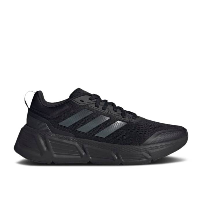 アディダス Adidas 【 Questar 'Core Black Grey' Men Core Black/Core Black/Grey Six 】 黒色 ブラック メンズ コア 黒色 ブラック 灰色 グレー