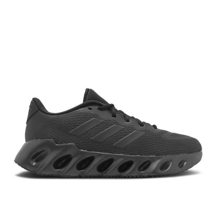 アディダス Adidas 【 Switch Run 'Carbon' Men Core Black/Core Black/Carbon 】 ラン メンズ コア 黒色 ブラック カーボン