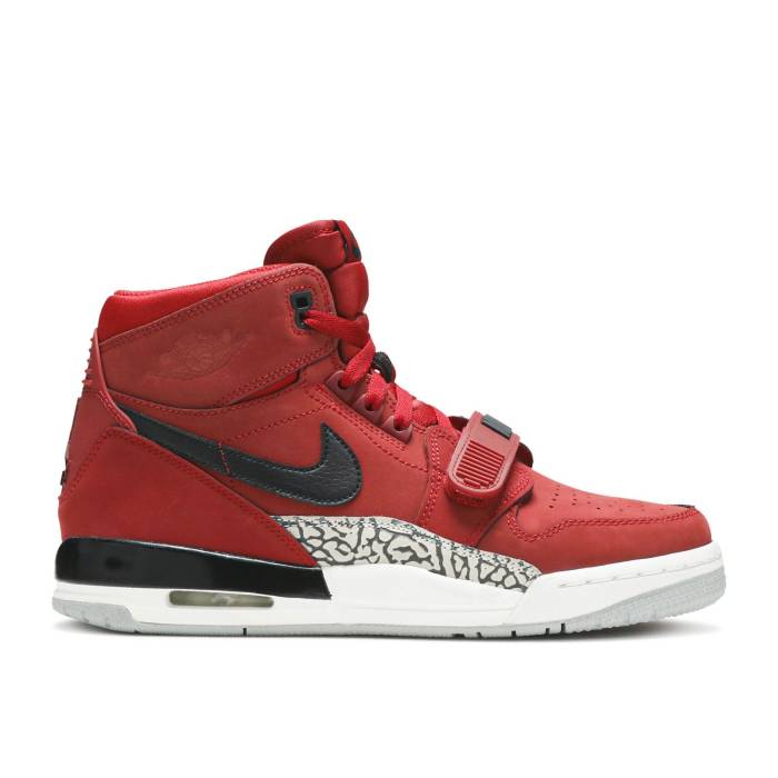 ナイキ エアジョーダン Air Jordan 【 Jordan Legacy 312 ガウス \u0027Toro\u0027 Youth Varsity Red/Black-White 】 legacy レガシー 御坊っちゃん キッズ Red 赤・赤いこと キッズ・ベビー・マタニティ-靴