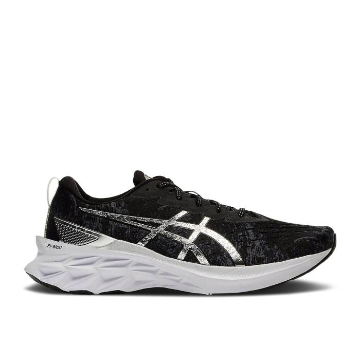アシックス Asics 【 Novablast 2 Platinum 'Carrier Grey Pure Silver' Men Carrier Grey/Pure Silver 】 Platinum プラチナム 灰色 グレー ピュア メンズ 灰色 グレー ピュア Silver 銀色・シルバー|スニケス