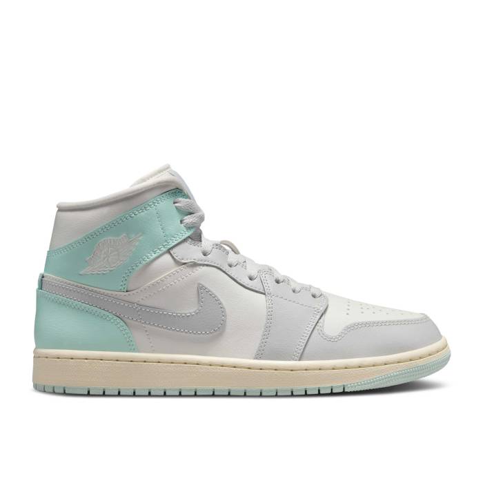 ナイキ エアジョーダン Air Jordan 【 Wmns Jordan 1 Mid \u0027Icy Igloo\u0027 Women Football Grey/Igloo 】 ミッド レディース 蹴球 薄墨色 薄墨色
